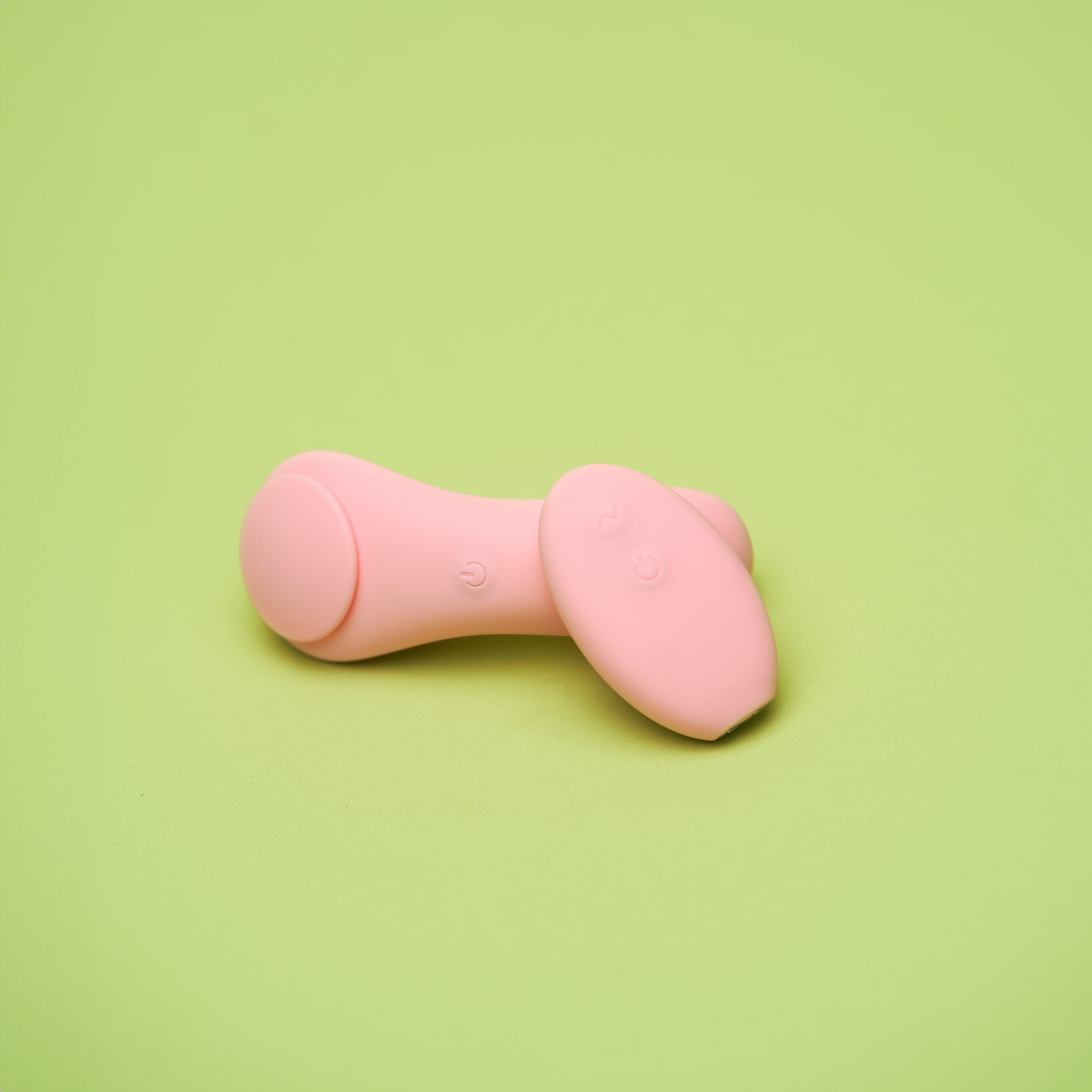Pixie vibrator — charging cable included